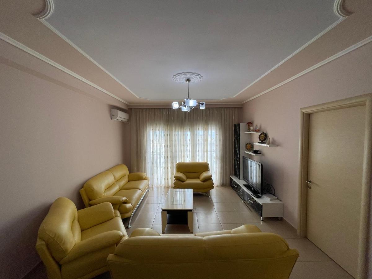 Flower Apartment Sarande Exterior photo
